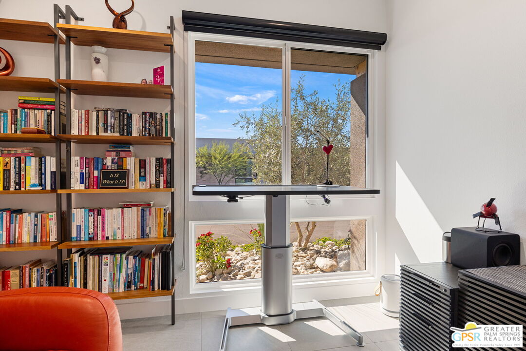 Palm Springs, California, 92262, United States, 3 Bedrooms Bedrooms, ,3 BathroomsBathrooms,Residential,For Sale,1903591