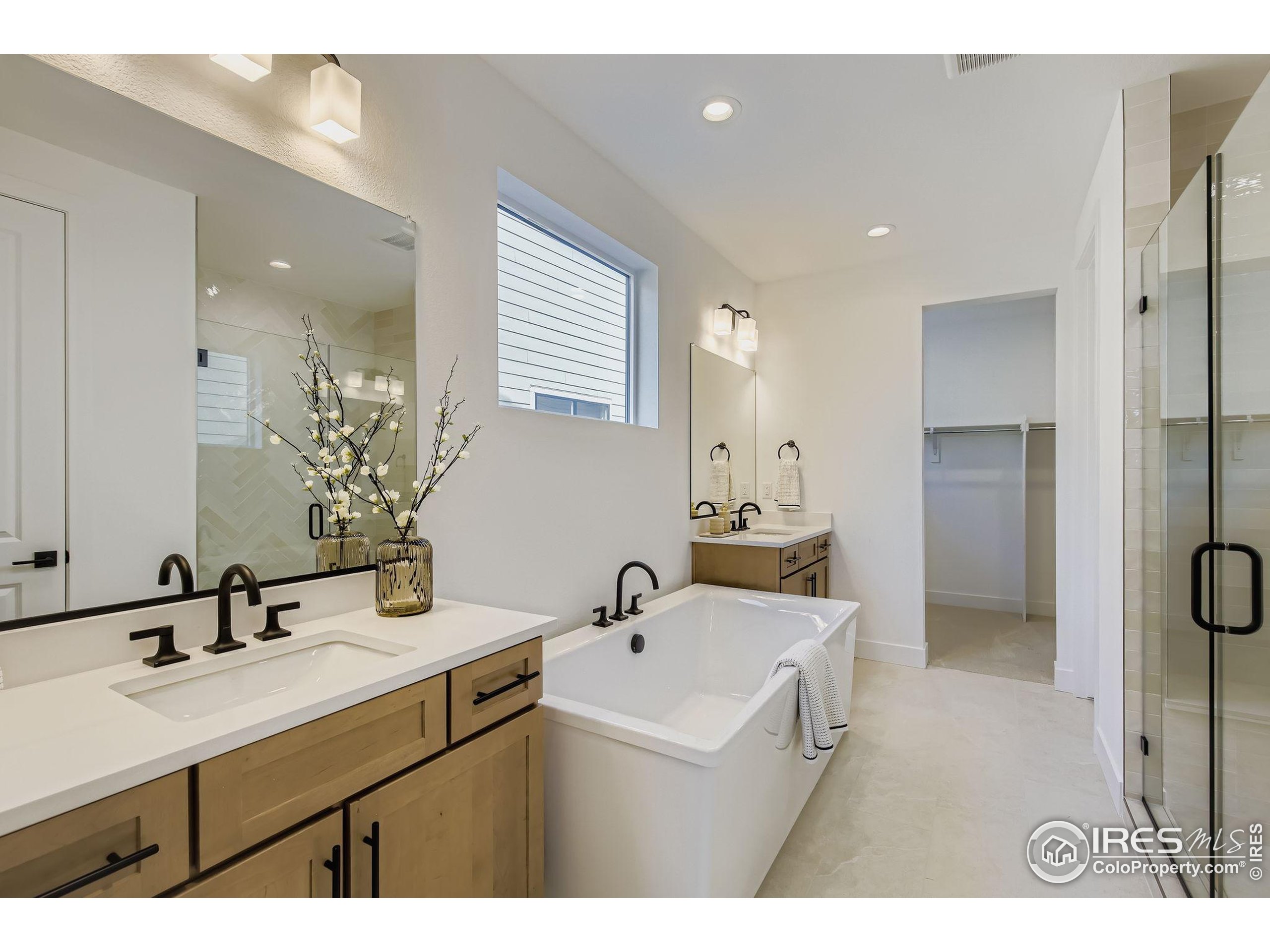 Berthoud, Colorado, 80513, United States, 3 Bedrooms Bedrooms, ,3 BathroomsBathrooms,Residential,For Sale,1826688