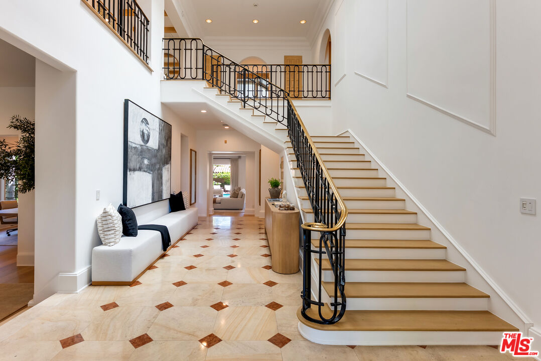 Beverly Hills, California, 90210, United States, 6 Bedrooms Bedrooms, ,8 BathroomsBathrooms,Residential,For Sale,1926509