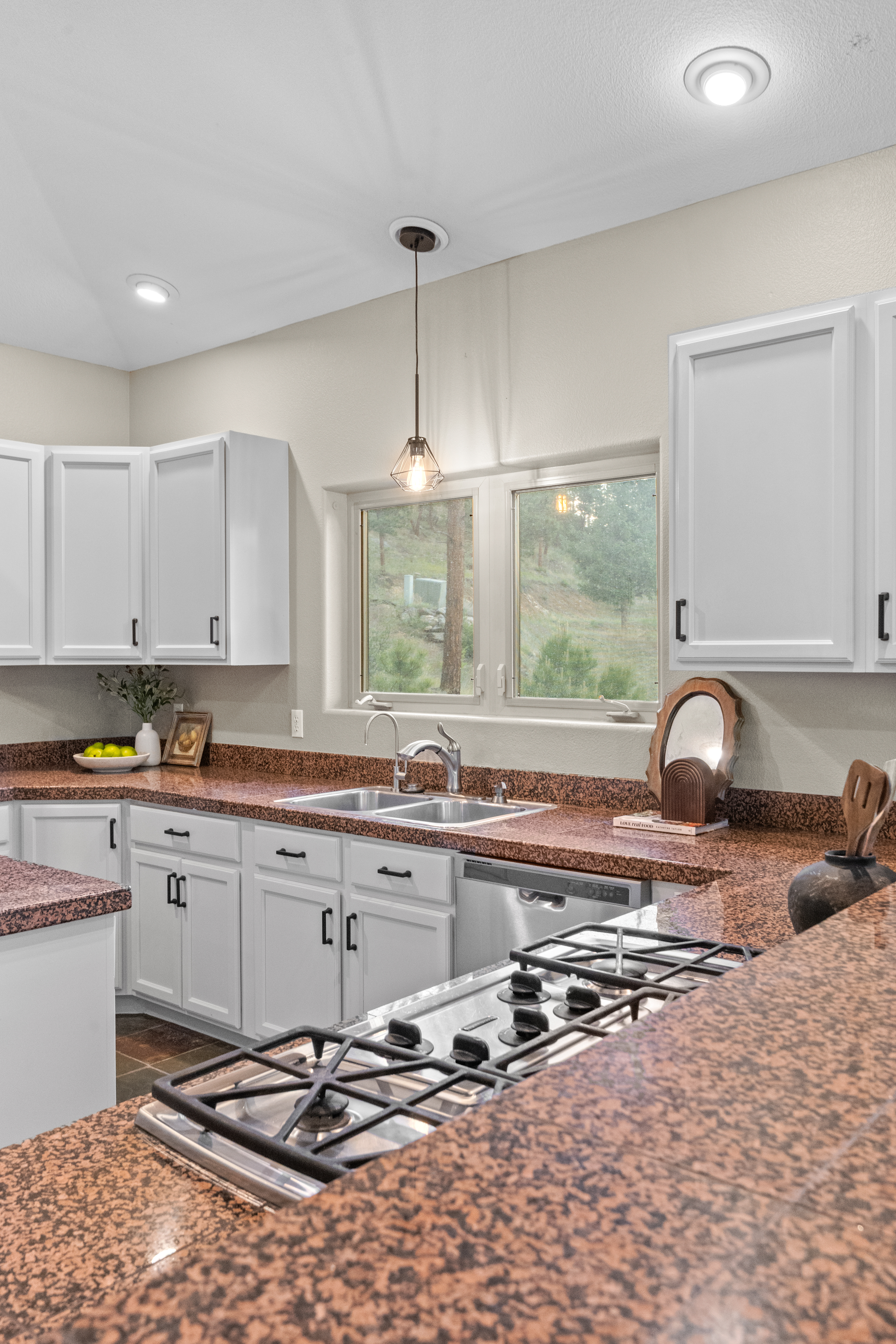  Bear Creek Canyon Mountain Home with Decks, Views & Main Level Living - 物件實景