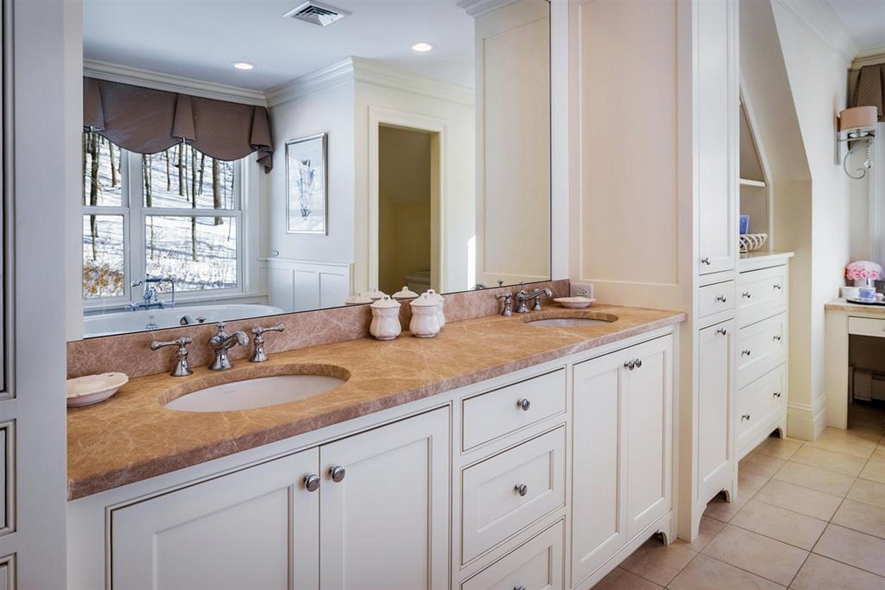  450 & 451 Red Truck Lane - 物件實景