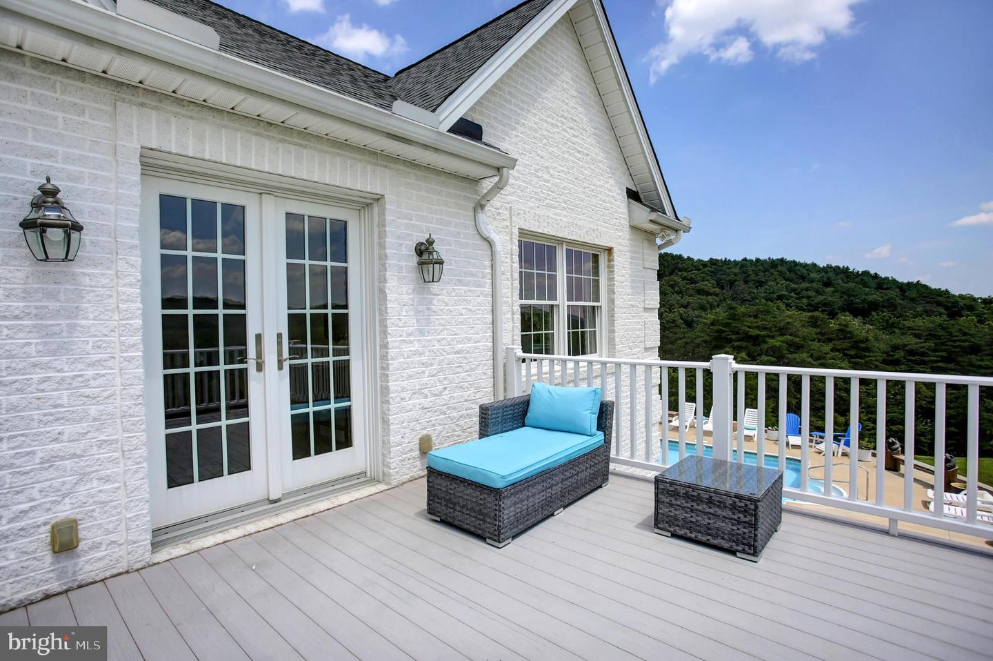 Big Pool, Maryland, 21711, United States, 5 Bedrooms Bedrooms, ,4 BathroomsBathrooms,Residential,For Sale,1897017