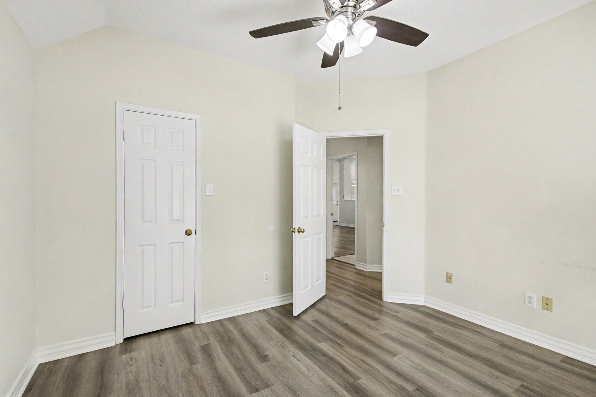 Houston, Texas, 77094, United States, 3 Bedrooms Bedrooms, ,2 BathroomsBathrooms,Residential,For Sale,1993384