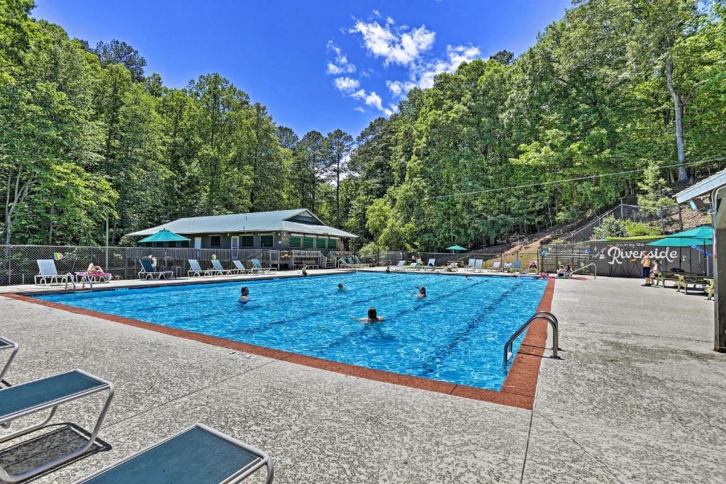 Ellijay, Georgia, 30540, United States, 4 Bedrooms Bedrooms, ,4 BathroomsBathrooms,Residential,For Sale,1858933