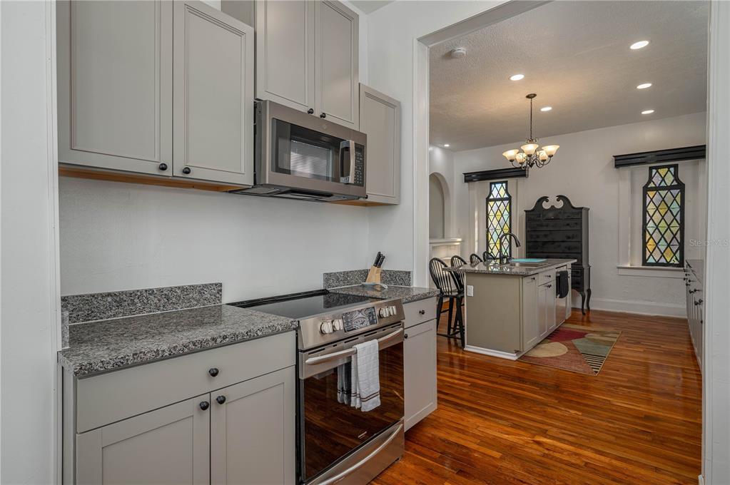 Winter Haven, Florida, 33880, United States, 4 Bedrooms Bedrooms, ,2 BathroomsBathrooms,Residential,For Sale,1954877