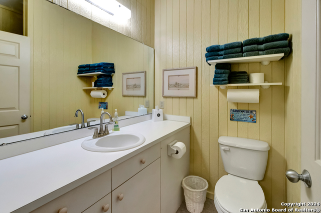 504 S 12th Street, Port O'Connor, Texas, 77982, United States, 5 Bedrooms Bedrooms, ,4 BathroomsBathrooms,Residential,For Sale,504 S 12th Street,1680870