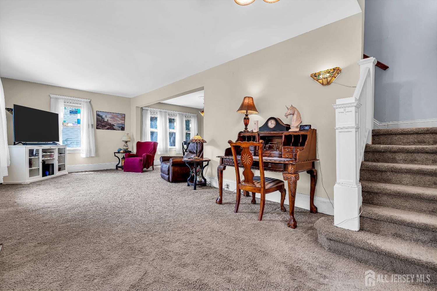 Woodbridge Proper, New Jersey, 07095, United States, 5 Bedrooms Bedrooms, ,2 BathroomsBathrooms,Residential,For Sale,1906051