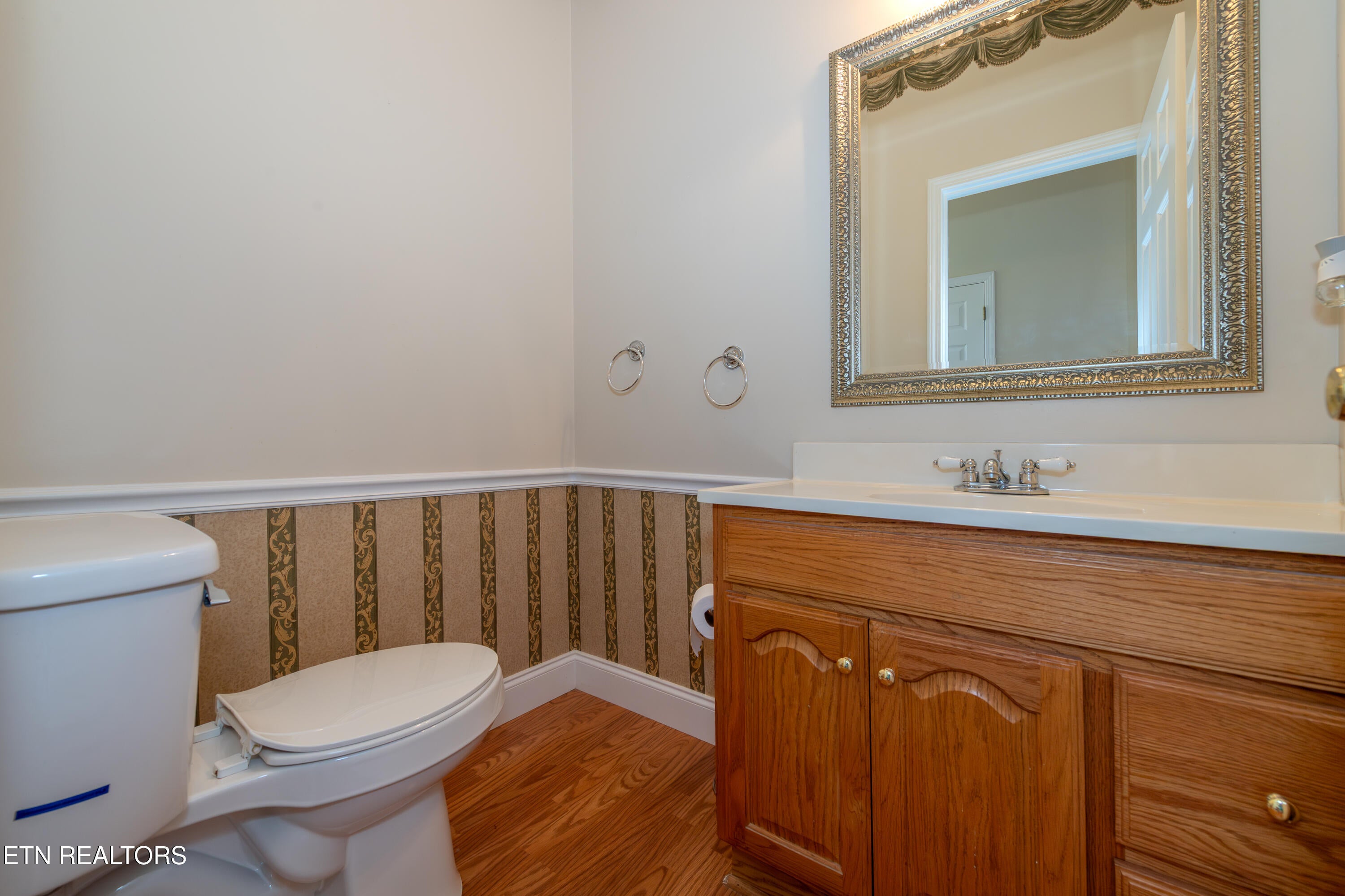 Harriman, Tennessee, 37748, United States, 3 Bedrooms Bedrooms, ,4 BathroomsBathrooms,Residential,For Sale,1989060