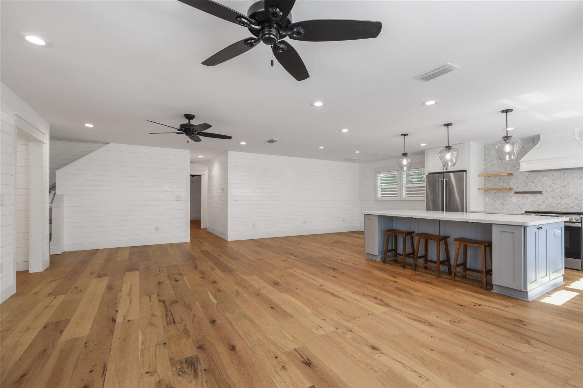 Tallahassee, Florida, 32308-0927, United States, 4 Bedrooms Bedrooms, ,3 BathroomsBathrooms,Residential,For Sale,1981532