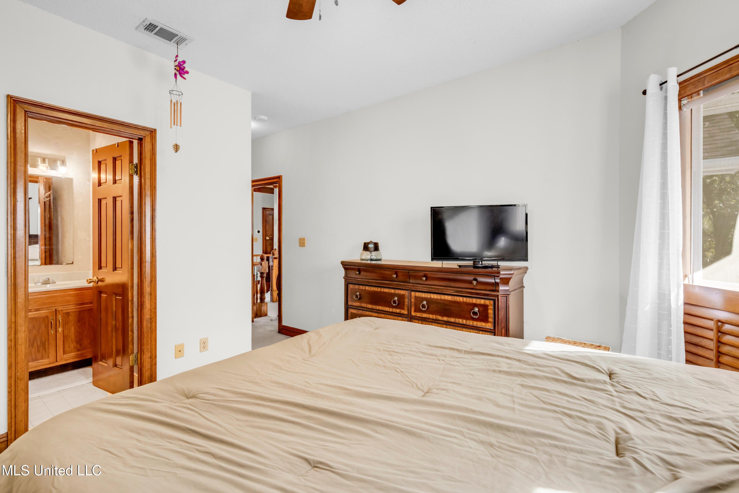 Gautier, Mississippi, 39553, United States, 4 Bedrooms Bedrooms, ,4 BathroomsBathrooms,Residential,For Sale,1989936