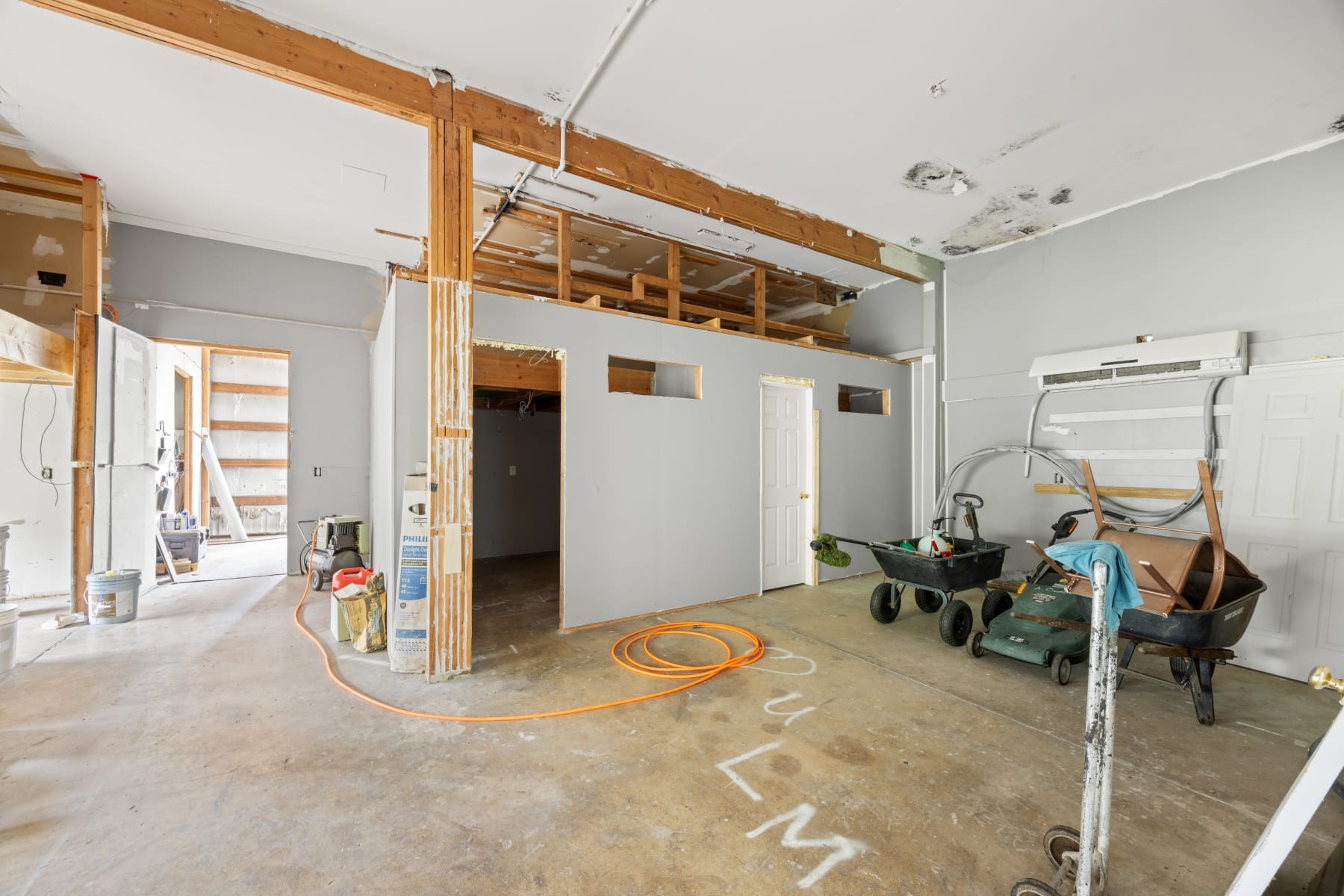  15693 S HIDDEN RD Mulino, OR 97042 - 物件實景