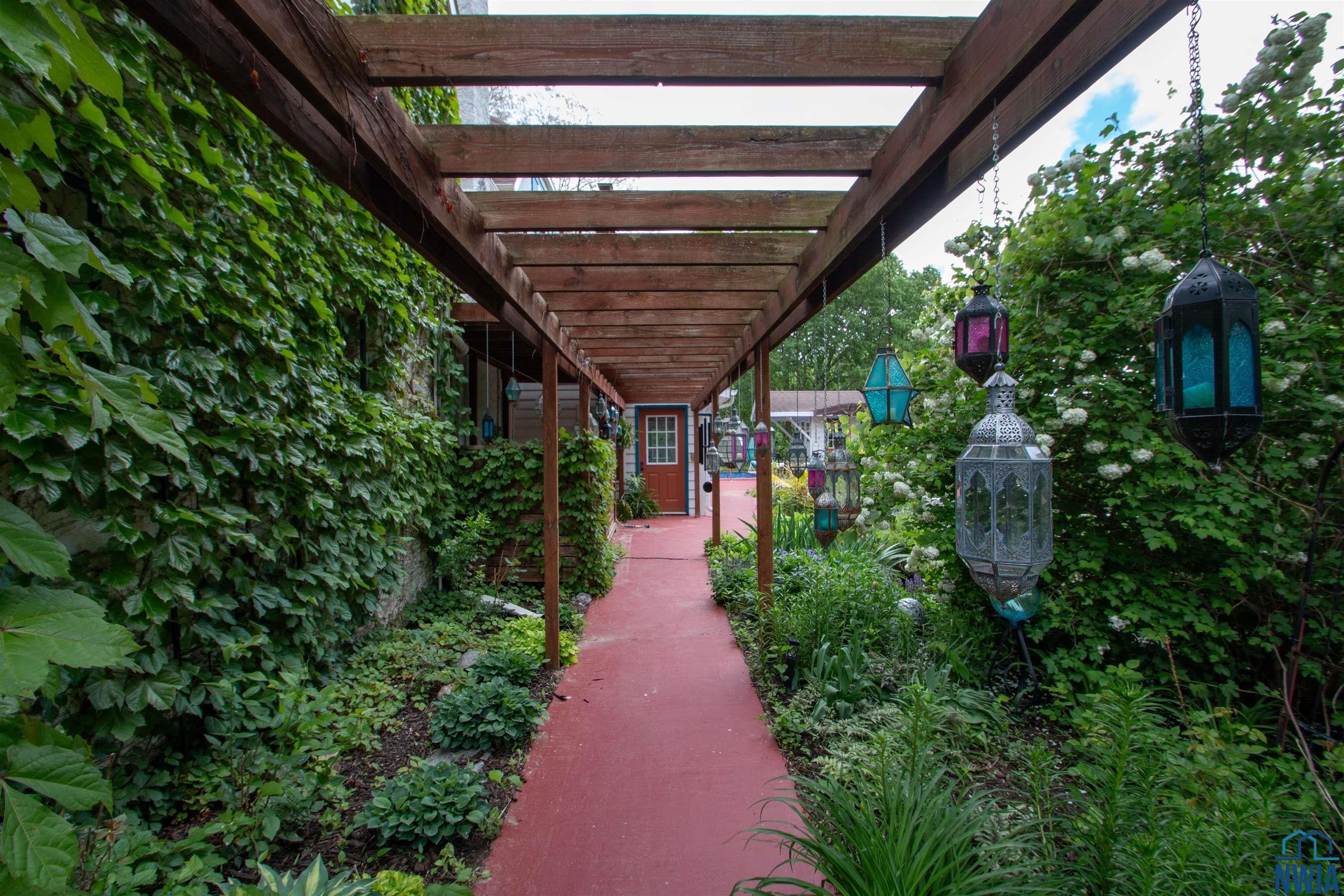 Sioux City, Iowa, 51103, United States, 5 Bedrooms Bedrooms, ,3 BathroomsBathrooms,Residential,For Sale,1976502