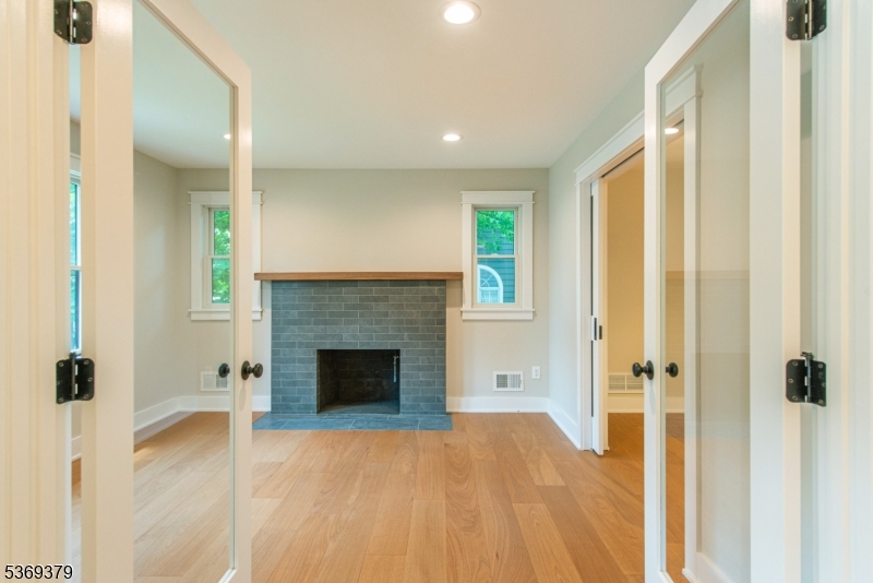 Essex Fells Twp., New Jersey, 07021, United States, 4 Bedrooms Bedrooms, ,4 BathroomsBathrooms,Residential,For Sale,1885303