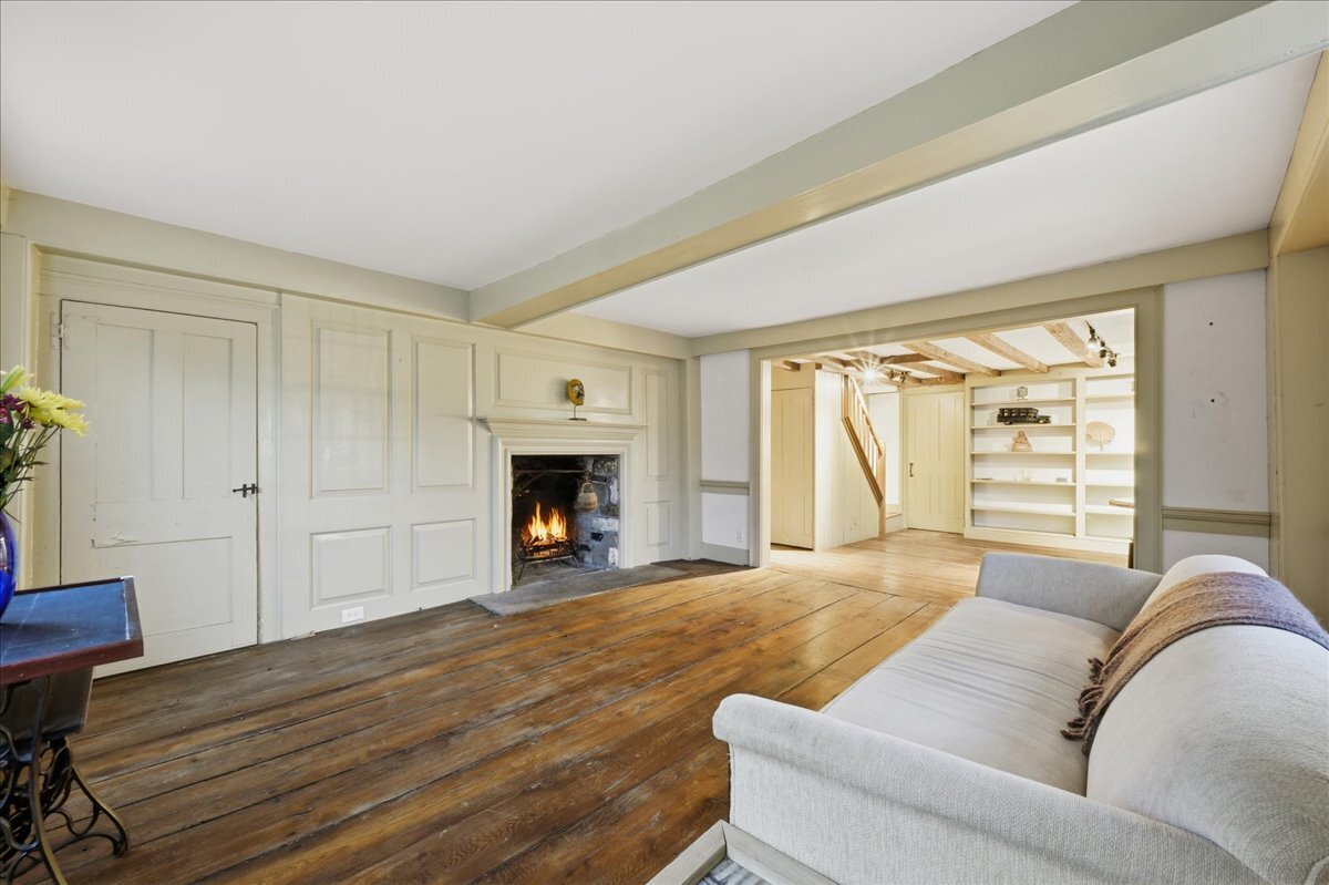 Guilford, Connecticut, 06437, United States, 5 Bedrooms Bedrooms, ,Residential,For Sale,2002504