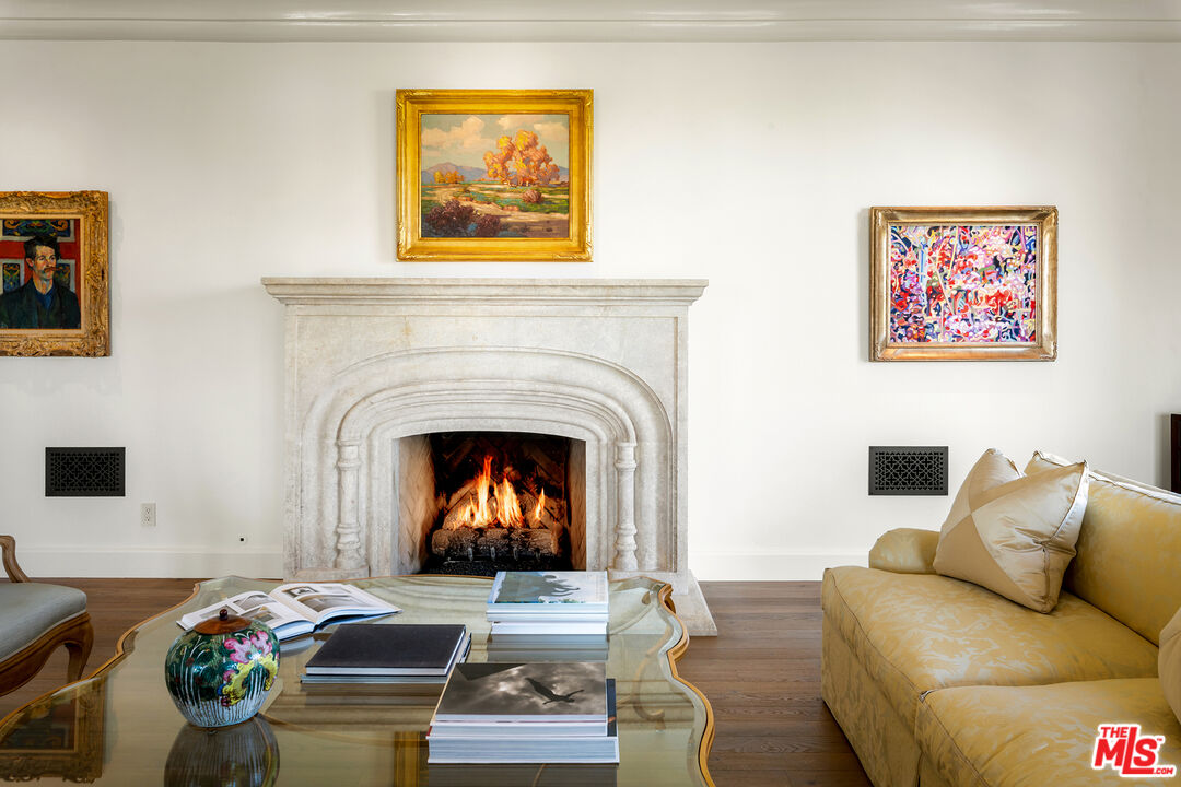 Los Angeles, California, 90068, United States, 4 Bedrooms Bedrooms, ,5 BathroomsBathrooms,Residential,For Sale,1910908