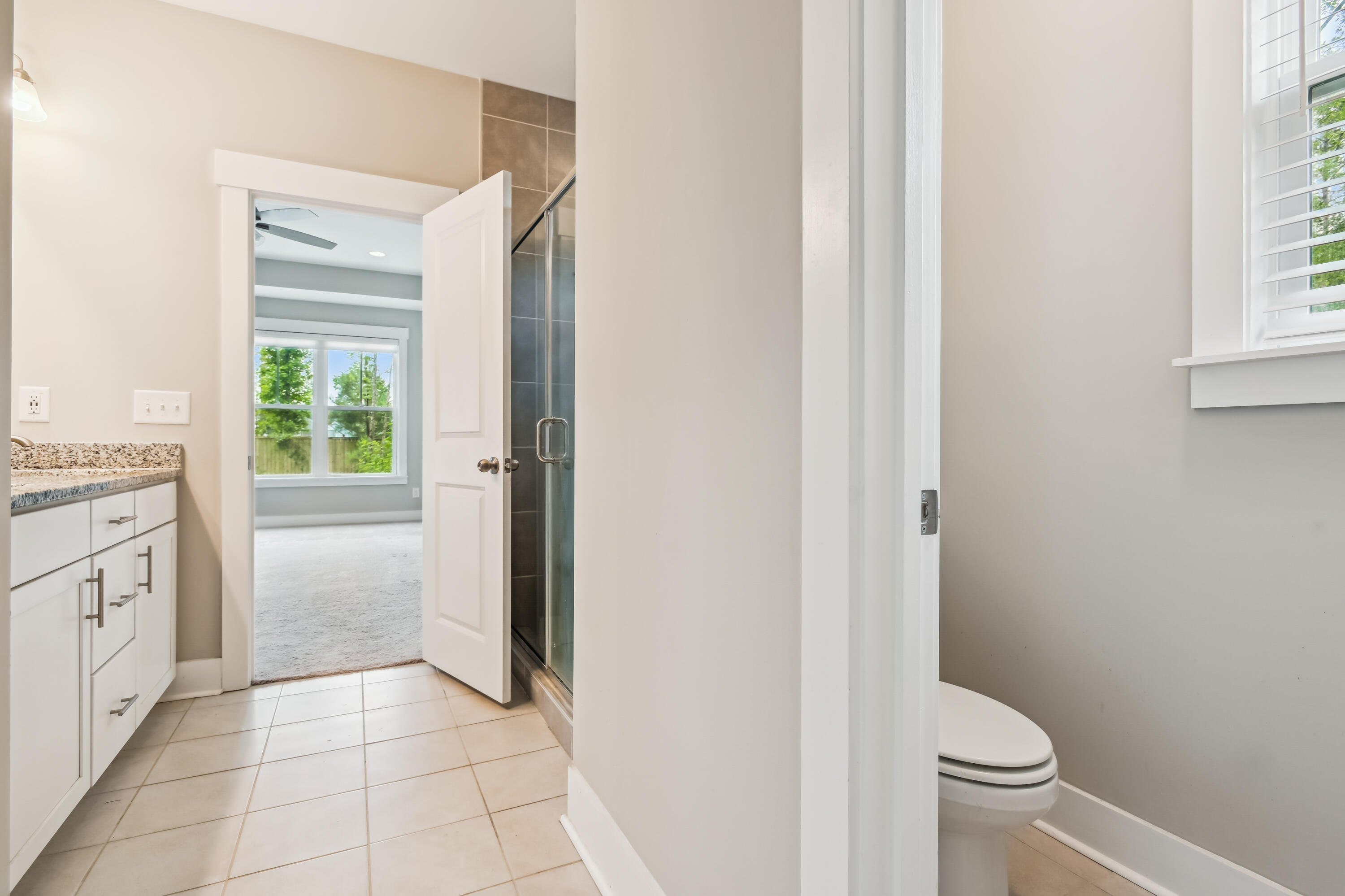 Summerville, South Carolina, 29483, United States, 4 Bedrooms Bedrooms, ,4 BathroomsBathrooms,Residential,For Sale,1897286
