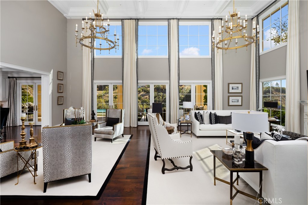 Glendora, California, 91741, United States, 6 Bedrooms Bedrooms, ,6 BathroomsBathrooms,Residential,For Sale,1987955