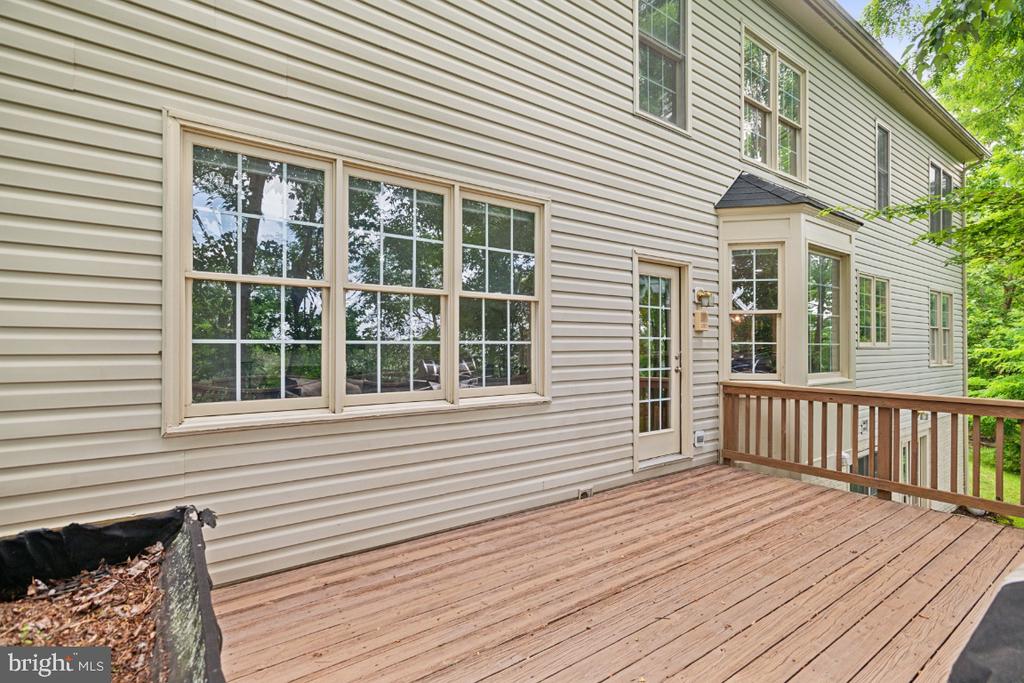 Leesburg, Virginia, 20176, United States, 4 Bedrooms Bedrooms, ,5 BathroomsBathrooms,Residential,For Sale,1900813