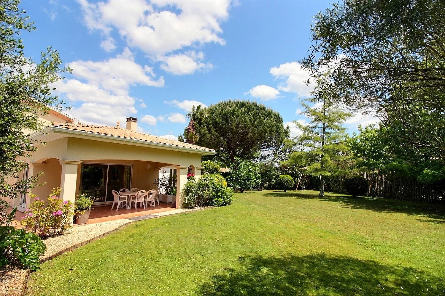 Gujan-Mestras, Aquitaine, 33470, FR, 4 Bedrooms Bedrooms, ,3 BathroomsBathrooms,Residential,For Sale,1270946