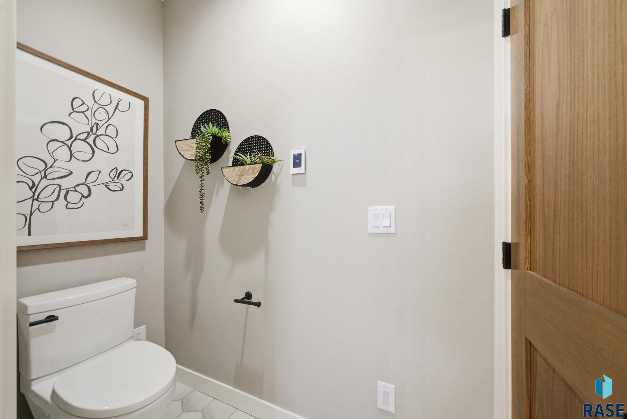 Sioux Falls, South Dakota, 57110, United States, 3 Bedrooms Bedrooms, ,3 BathroomsBathrooms,Residential,For Sale,2001465