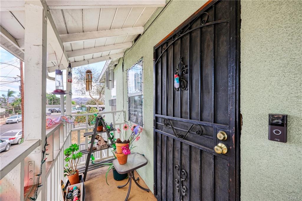 Montebello, California, 90640, United States, 2 Bedrooms Bedrooms, ,Residential,For Sale,1927827