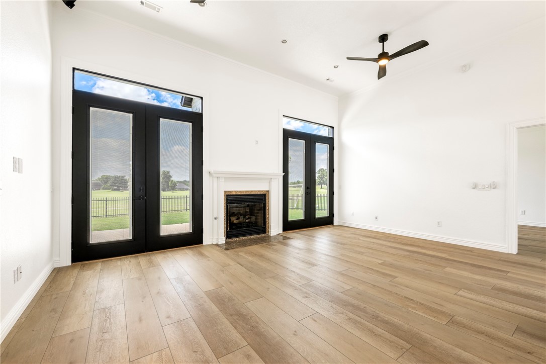 Fayetteville, Arkansas, 72701, United States, 4 Bedrooms Bedrooms, ,3 BathroomsBathrooms,Residential,For Sale,1907520