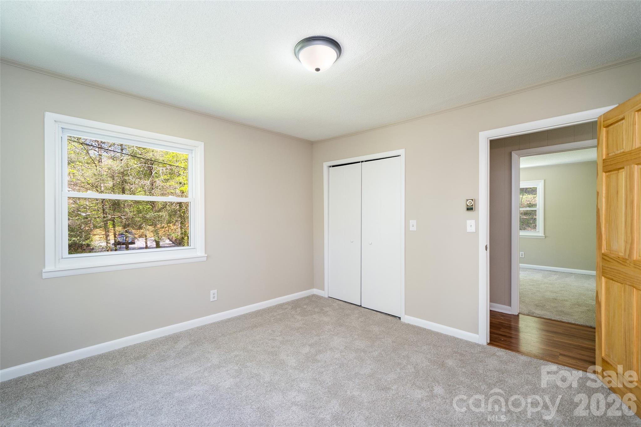 Hendersonville, North Carolina, 28739, United States, 4 Bedrooms Bedrooms, ,3 BathroomsBathrooms,Residential,For Sale,2049025