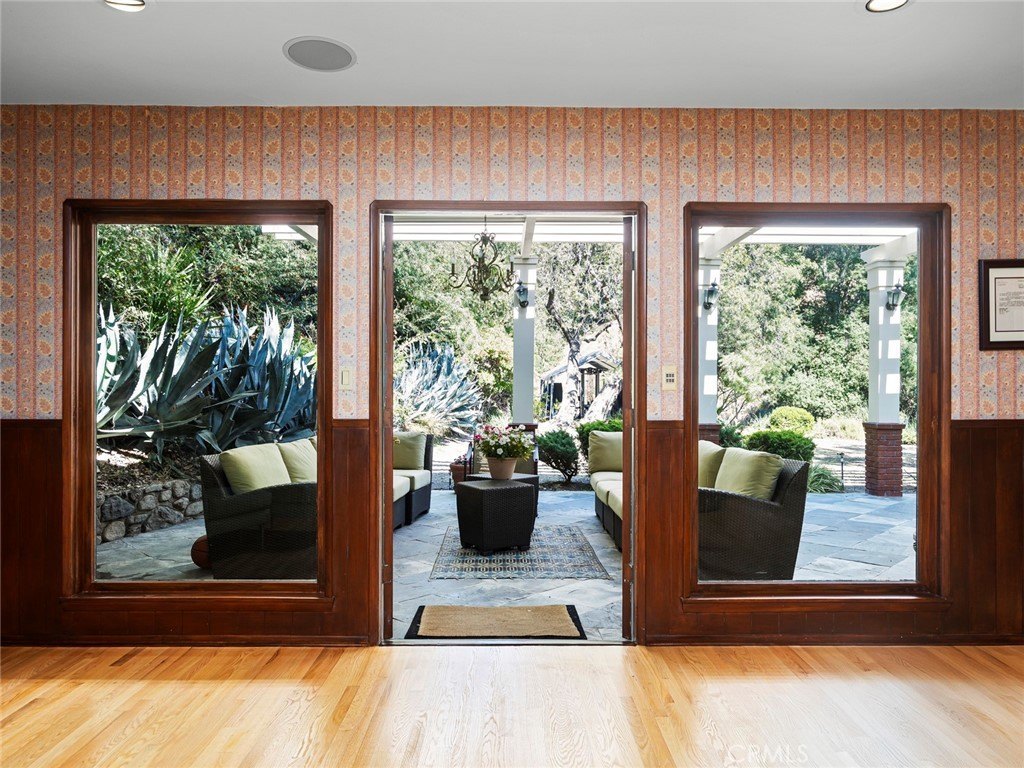 Glendale, California, 91207, United States, 4 Bedrooms Bedrooms, ,3 BathroomsBathrooms,Residential,For Sale,1910492