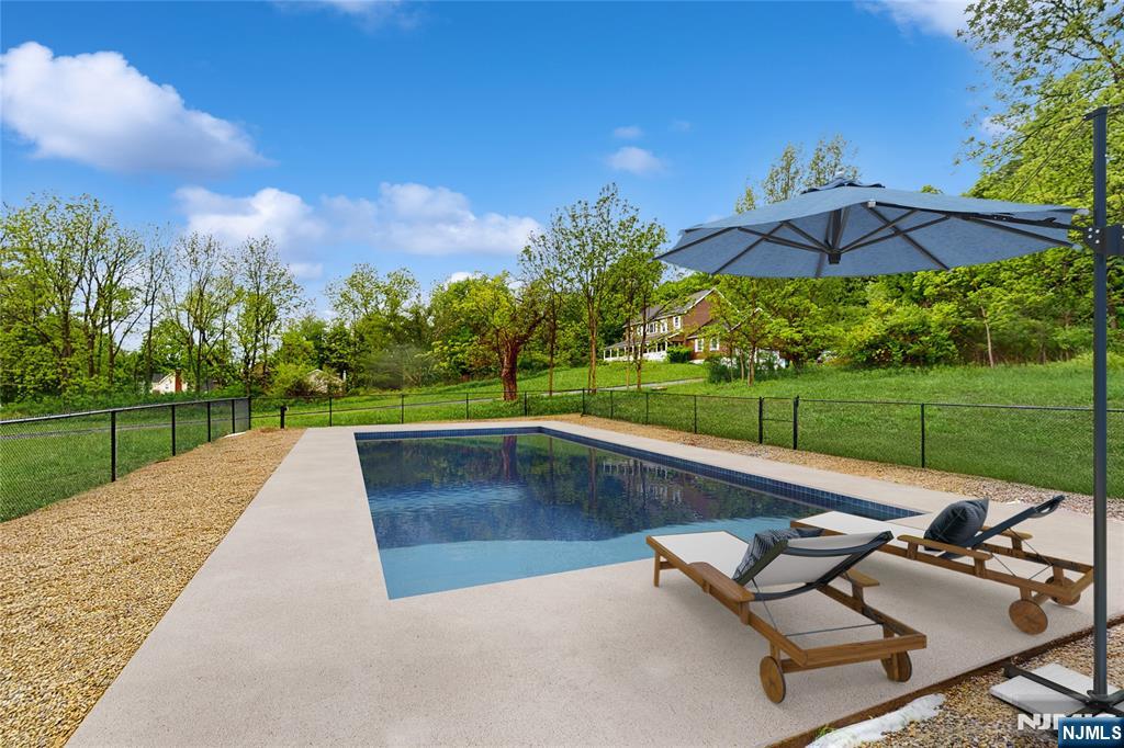 Sandyston, New Jersey, 07826, United States, 6 Bedrooms Bedrooms, ,5 BathroomsBathrooms,Residential,For Sale,1906091