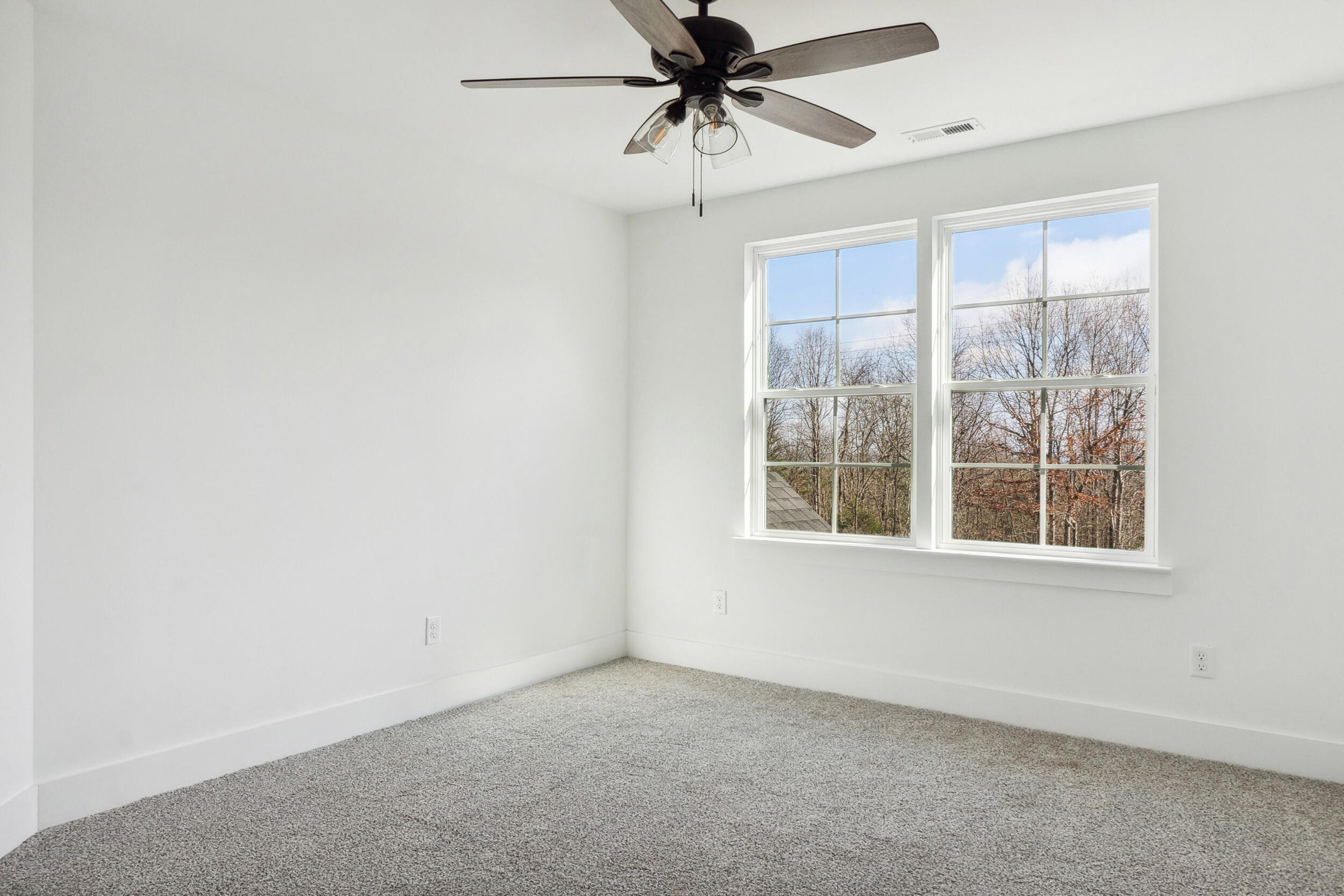 Dunlap, Tennessee, 37327, United States, 4 Bedrooms Bedrooms, ,3 BathroomsBathrooms,Residential,For Sale,1974830