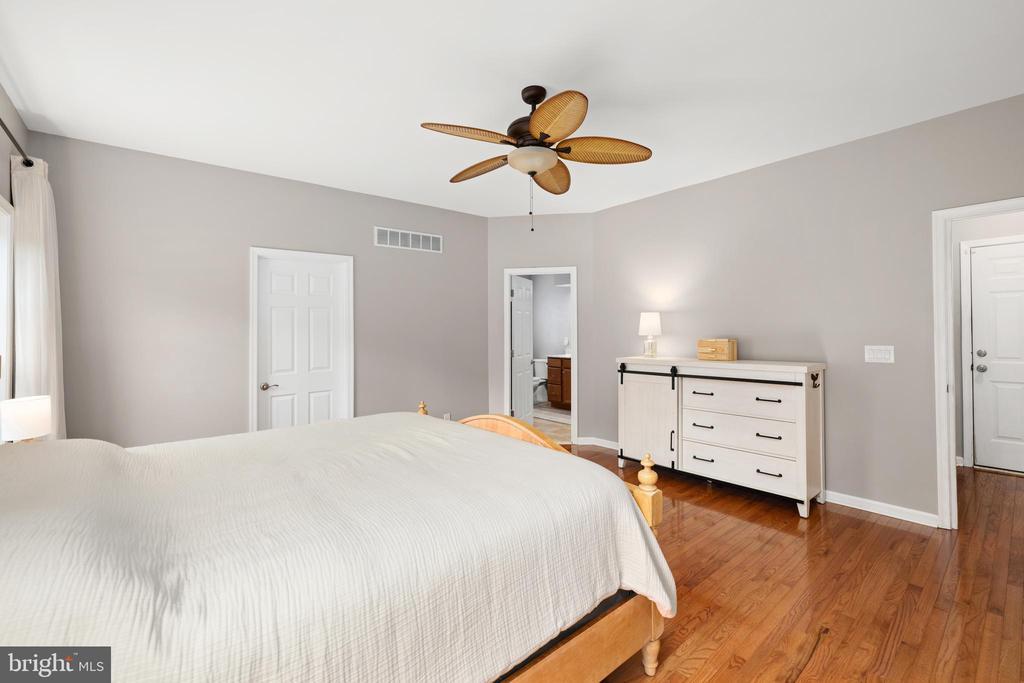 Milton, Delaware, 19968, United States, 4 Bedrooms Bedrooms, ,3 BathroomsBathrooms,Residential,For Sale,1804987