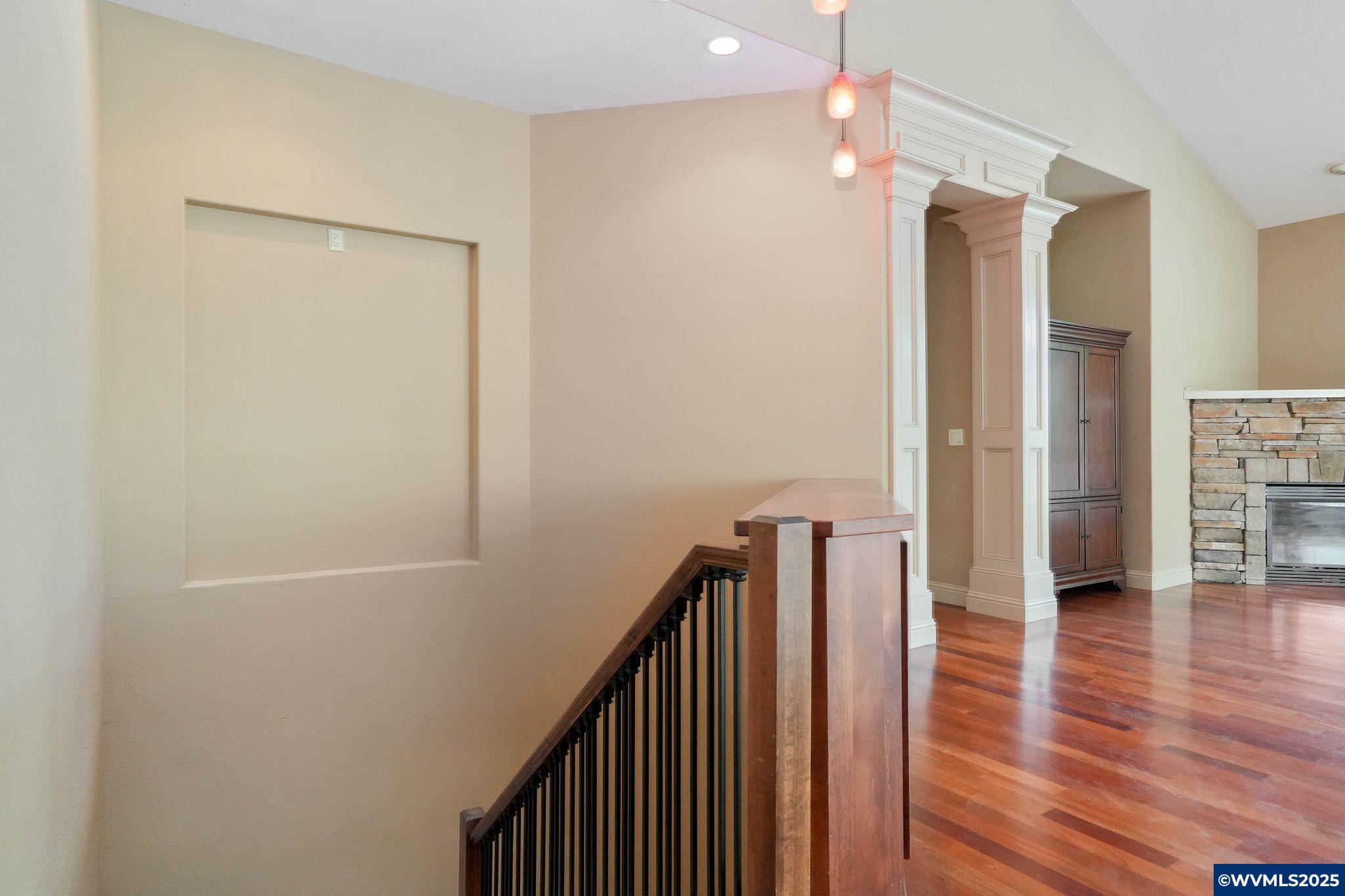 Salem, Oregon, 97306, United States, 4 Bedrooms Bedrooms, ,3 BathroomsBathrooms,Residential,For Sale,1906956
