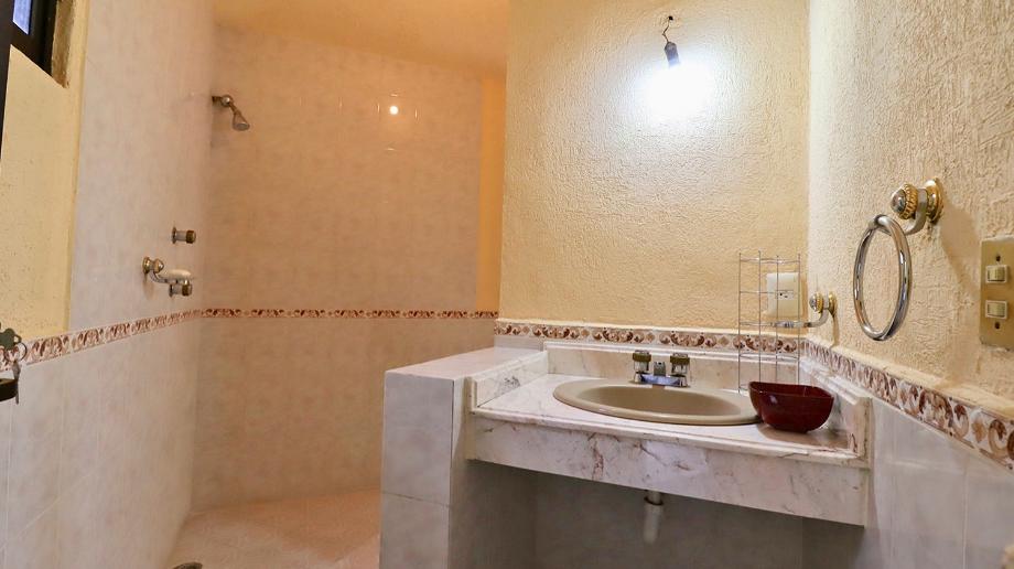 Cumbres de Morelia, Morelia, Michoacán de Ocampo, 58278, Mexico, 5 Bedrooms Bedrooms, ,4 BathroomsBathrooms,Residential,For Sale,Cumbres de Morelia,1615409