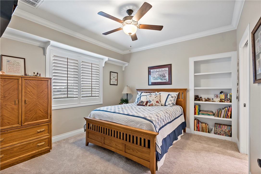 College Station, Texas, 77845, United States, 6 Bedrooms Bedrooms, ,7 BathroomsBathrooms,Residential,For Sale,1794903