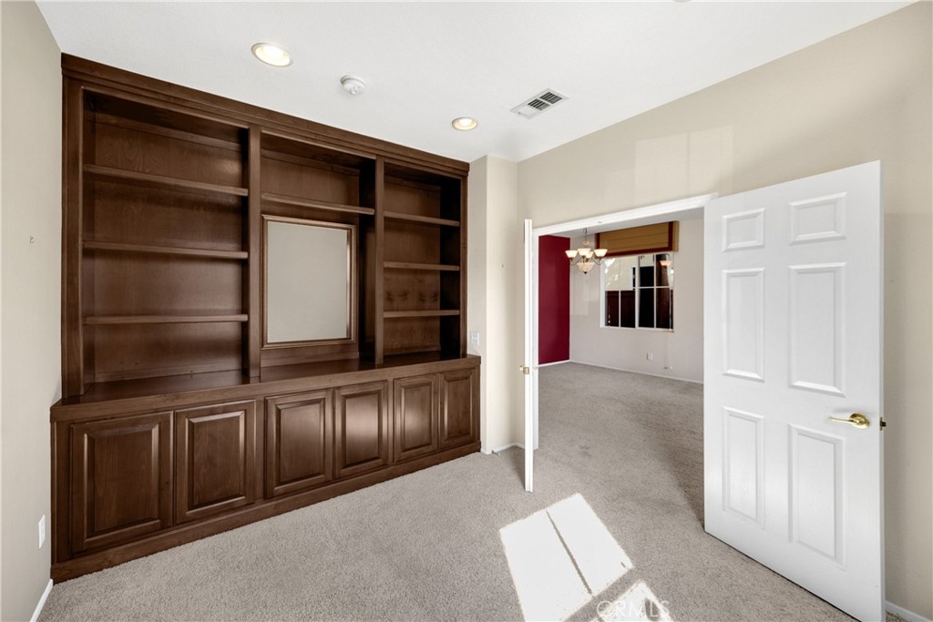 Moreno Valley, California, 92557, United States, 3 Bedrooms Bedrooms, ,3 BathroomsBathrooms,Residential,For Sale,1905836