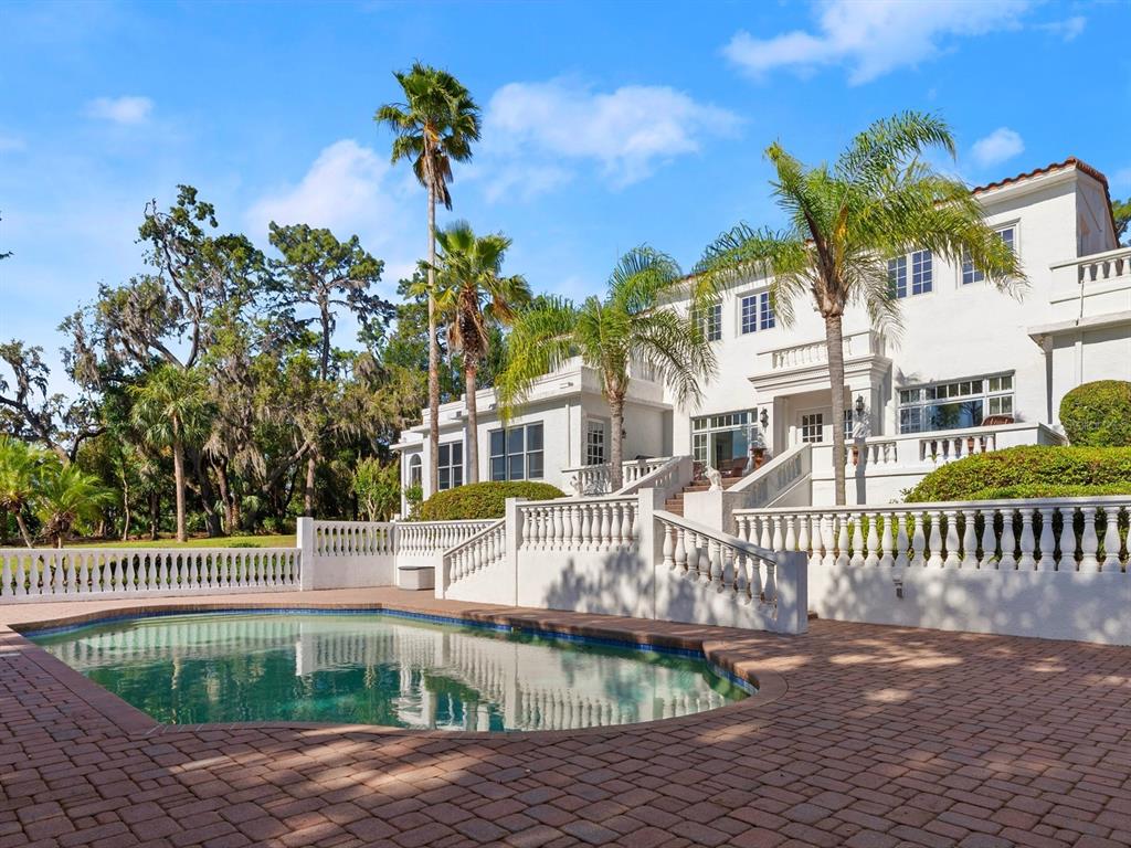 Eustis, Florida, 32736, United States, 6 Bedrooms Bedrooms, ,6 BathroomsBathrooms,Residential,For Sale,1805278