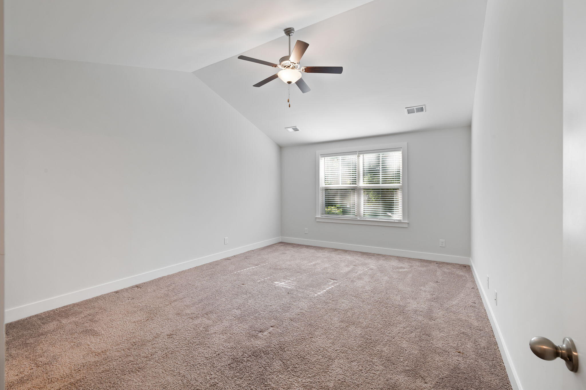 Charleston, South Carolina, 29407, United States, 4 Bedrooms Bedrooms, ,3 BathroomsBathrooms,Residential,For Sale,1866591