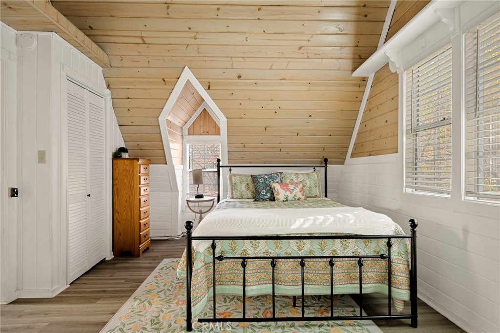 Lake Arrowhead, California, 92352, United States, 3 Bedrooms Bedrooms, ,2 BathroomsBathrooms,Residential,For Sale,1984793