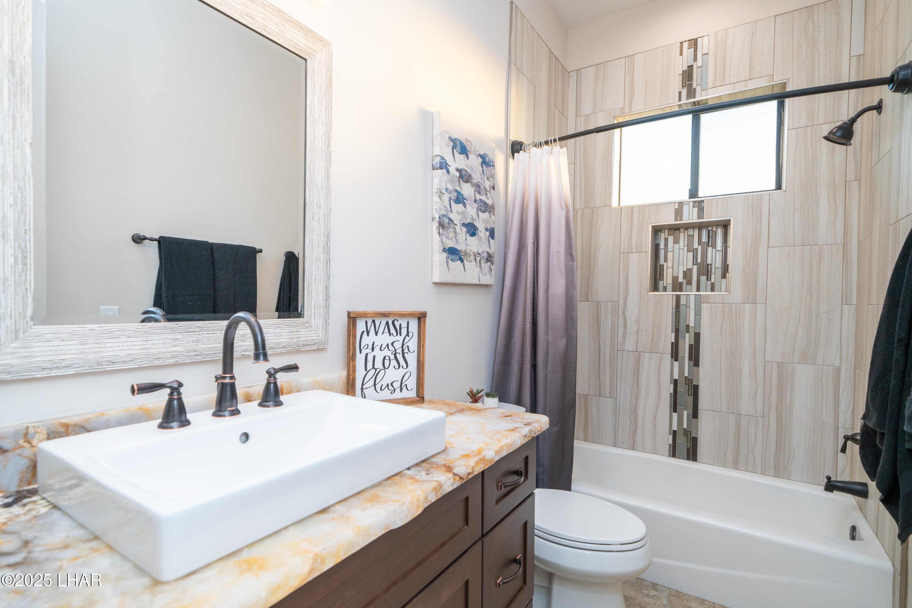Lake Havasu City, Arizona, 86403, United States, 3 Bedrooms Bedrooms, ,4 BathroomsBathrooms,Residential,For Sale,1827027