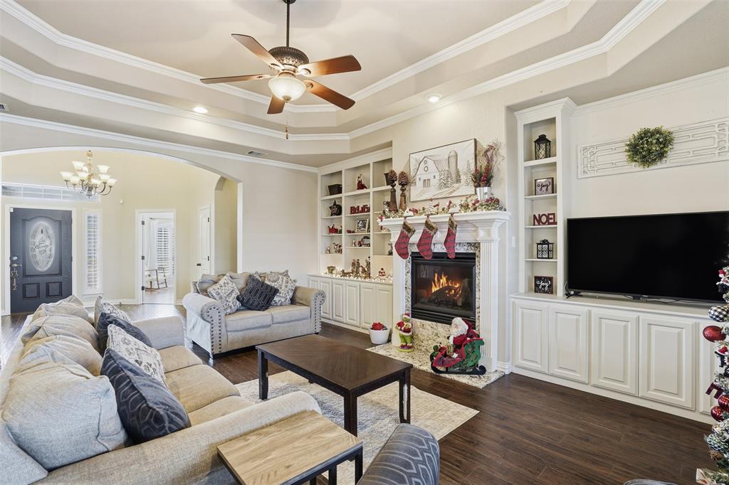 Cleburne, Texas, 76033, United States, 4 Bedrooms Bedrooms, ,3 BathroomsBathrooms,Residential,For Sale,2002191