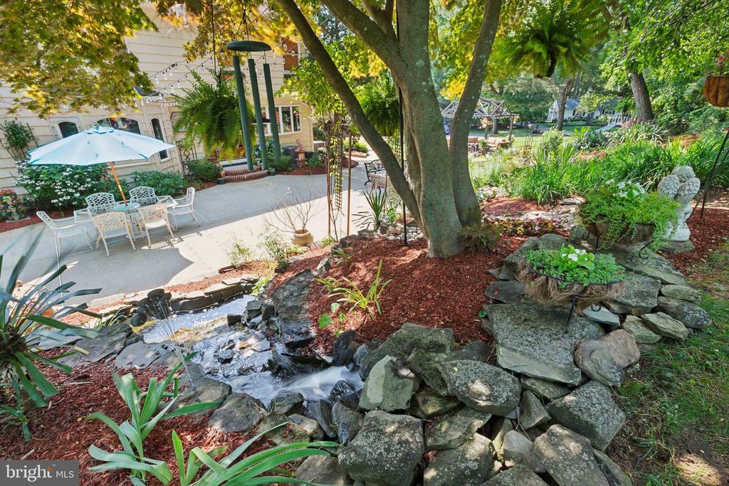 Colts Neck, New Jersey, 07722, United States, 4 Bedrooms Bedrooms, ,4 BathroomsBathrooms,Residential,For Sale,1792181