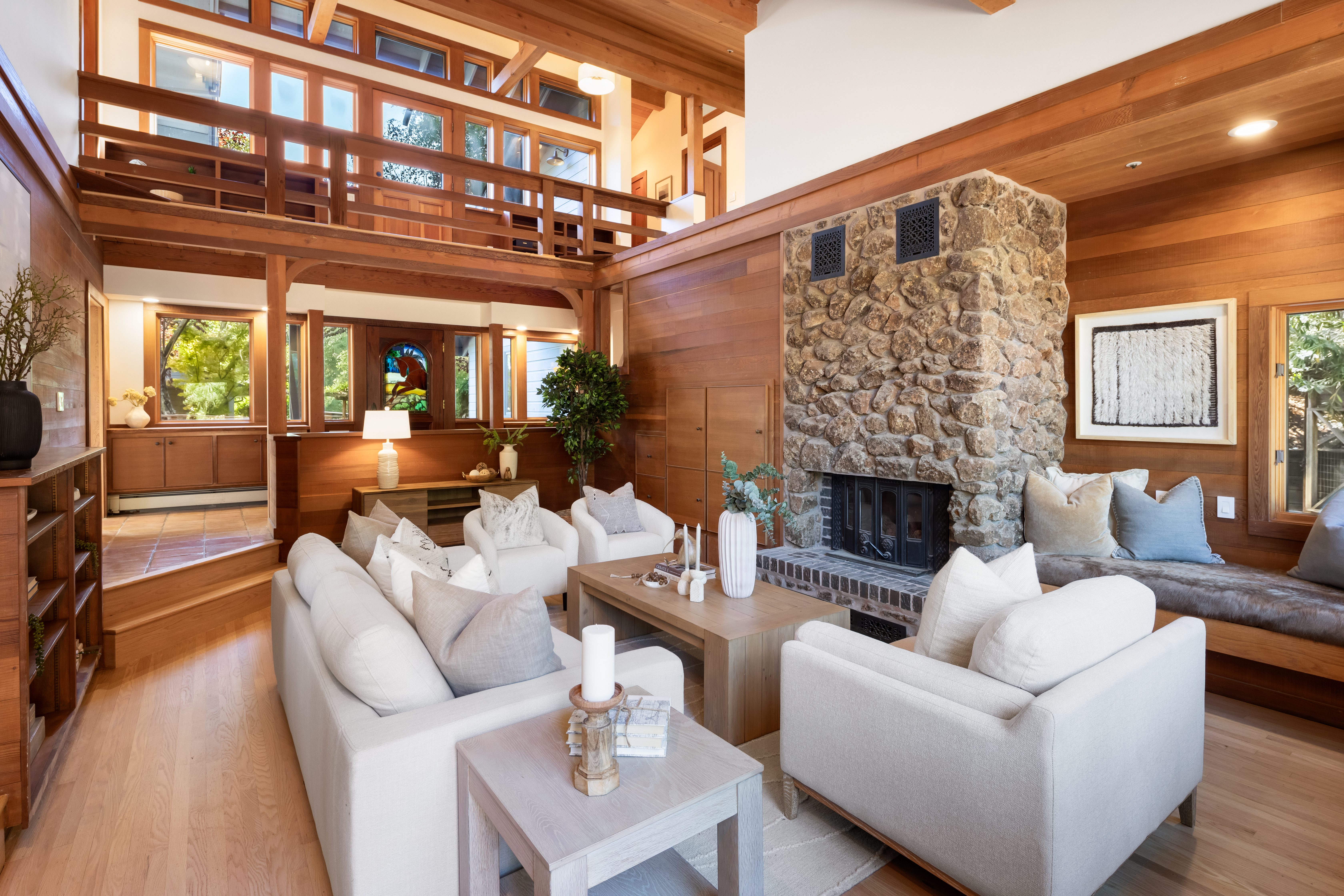  Private Retreat with Acreage - 物件實景