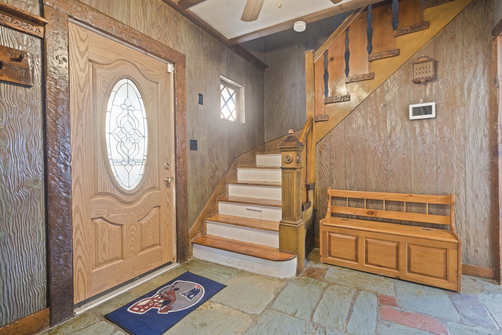 Lynn, Massachusetts, 01902, United States, 3 Bedrooms Bedrooms, ,2 BathroomsBathrooms,Residential,For Sale,1981225