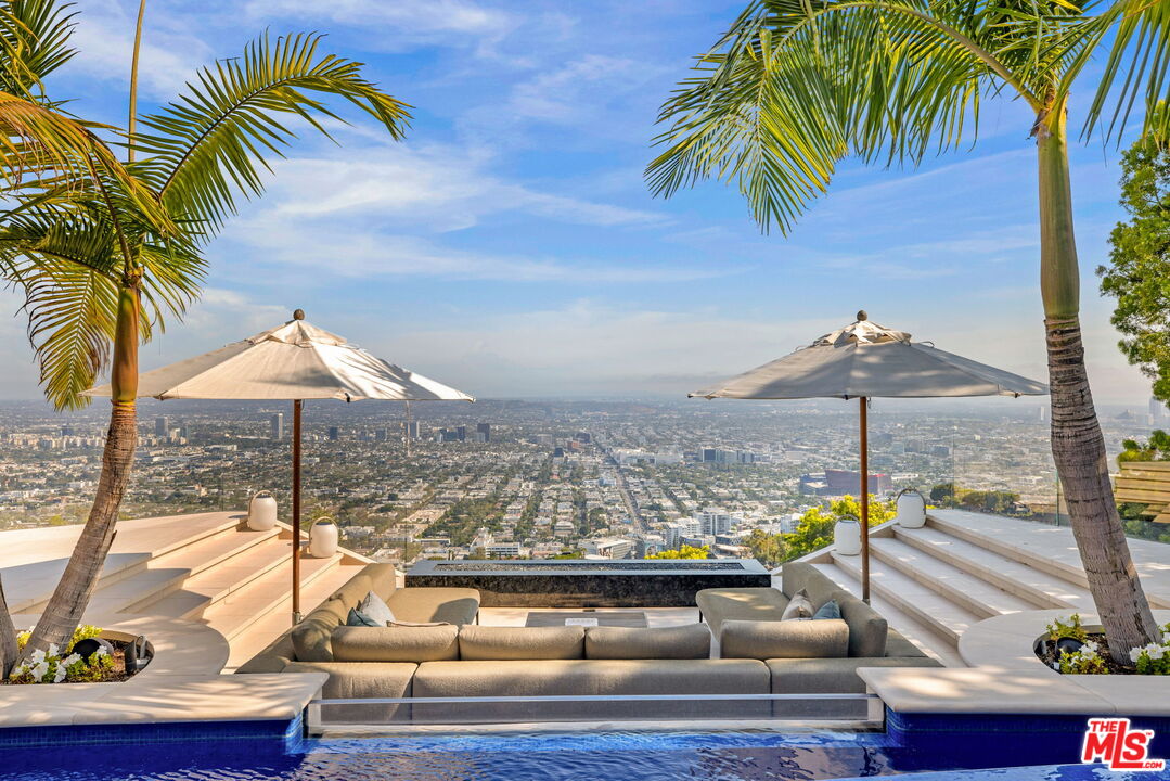 Los Angeles, California, 90046, United States, 3 Bedrooms Bedrooms, ,3 BathroomsBathrooms,Residential,For Sale,1908229