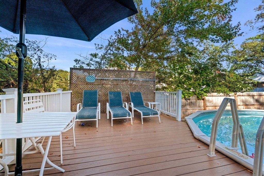 Haverhill, Massachusetts, 01835, United States, 3 Bedrooms Bedrooms, ,2 BathroomsBathrooms,Residential,For Sale,1967914