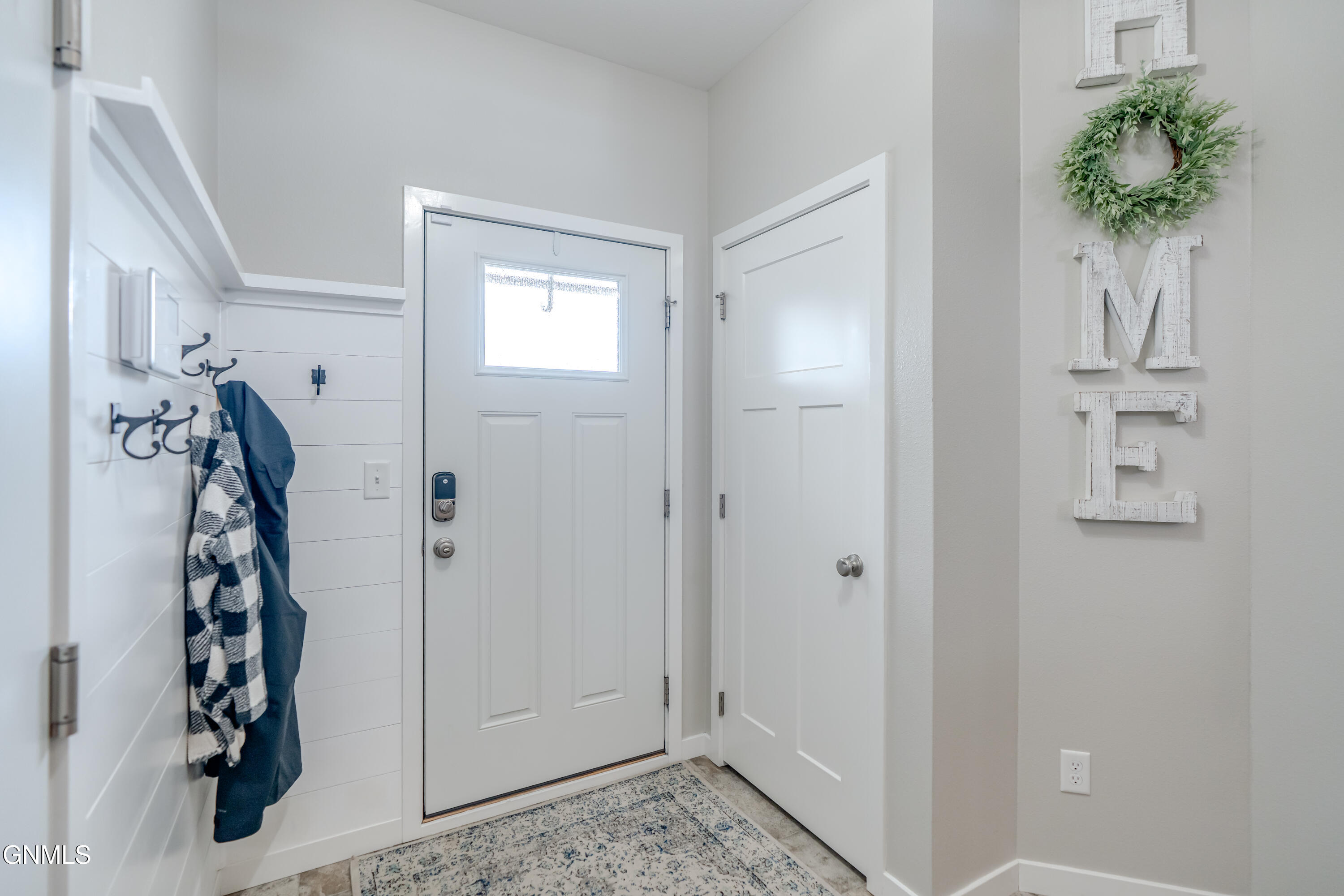 Bismarck, North Dakota, 58504, United States, 5 Bedrooms Bedrooms, ,2 BathroomsBathrooms,Residential,For Sale,1986096