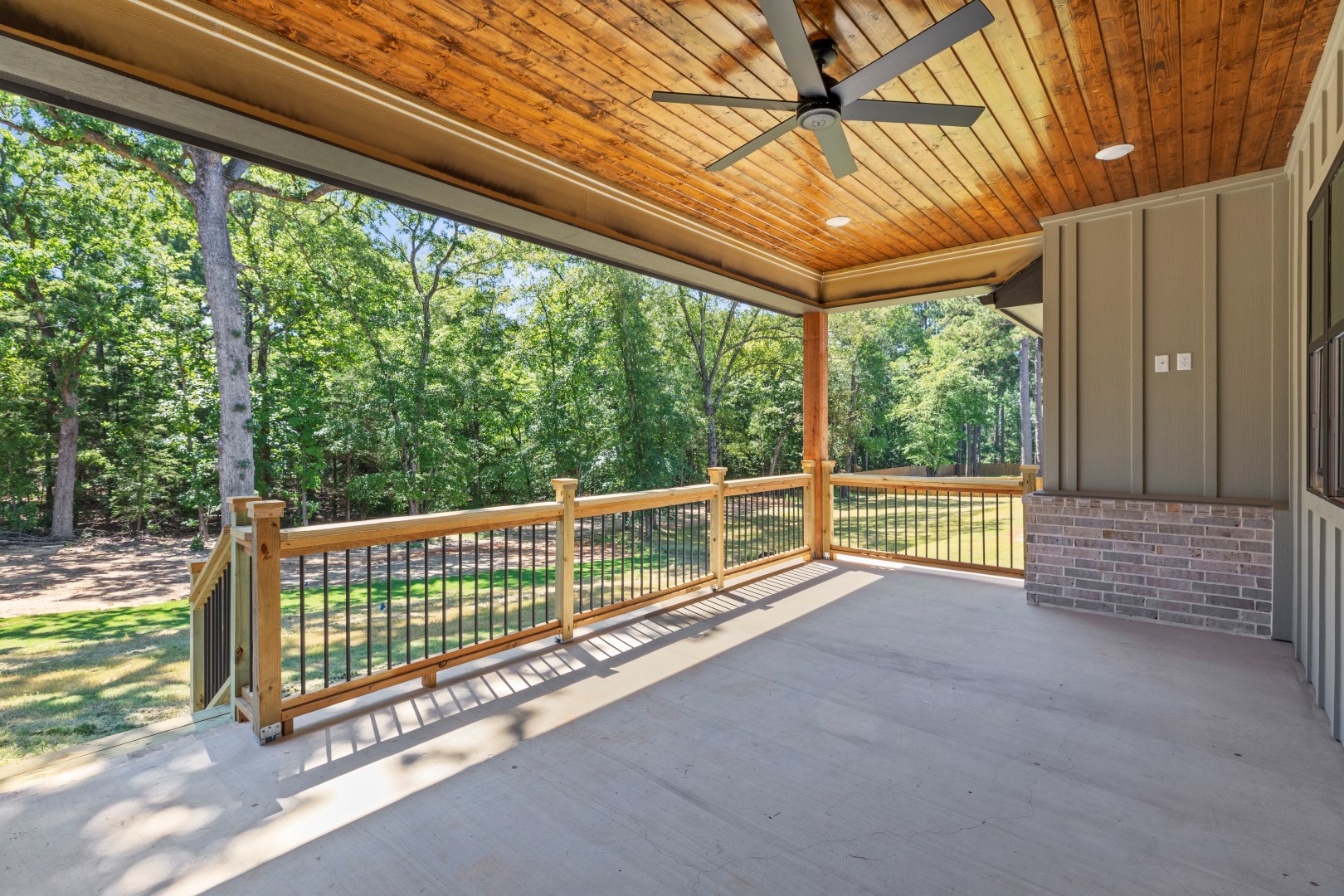 Tyler, Texas, 75706, United States, 4 Bedrooms Bedrooms, ,3 BathroomsBathrooms,Residential,For Sale,1983629