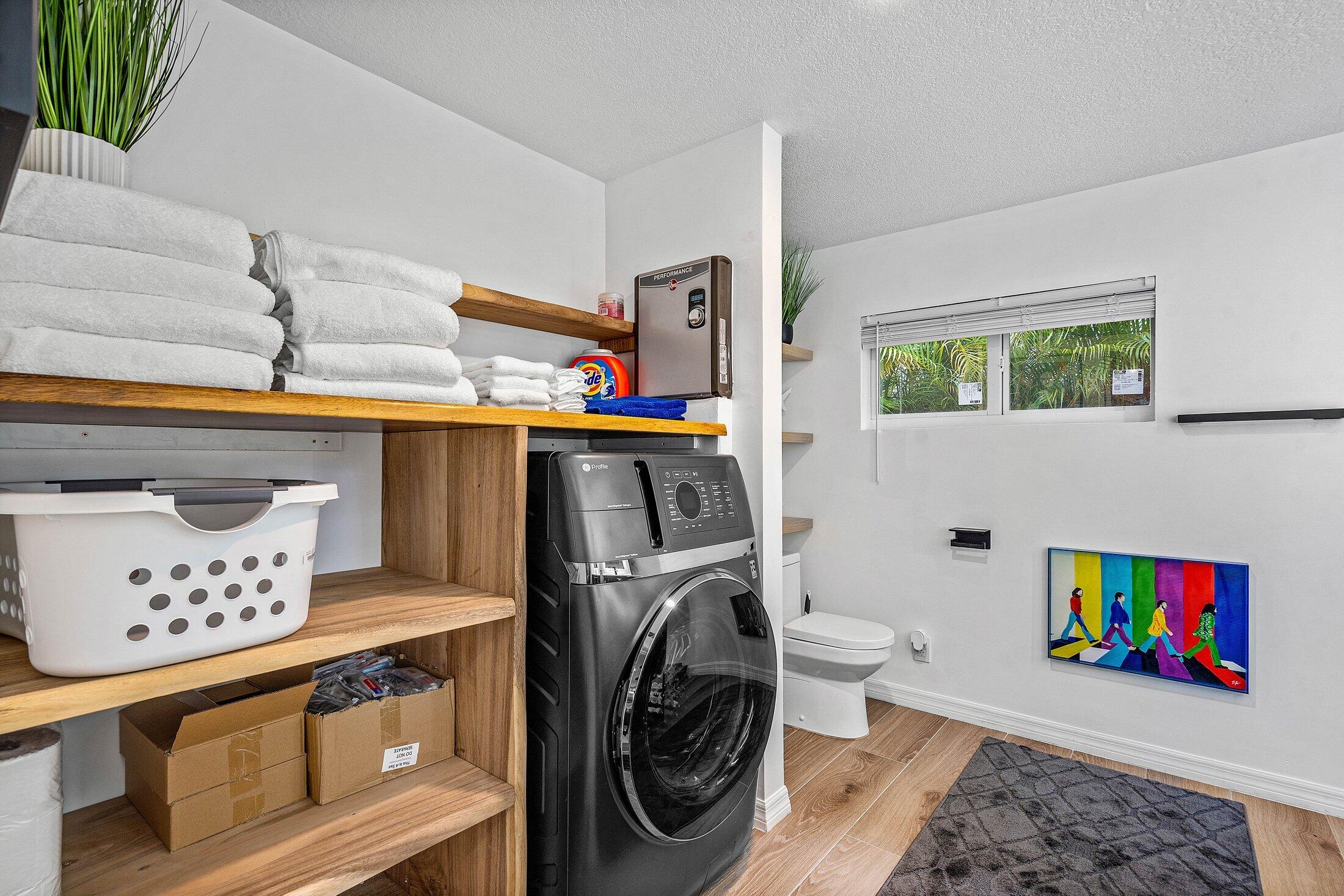 Fort Lauderdale, Florida, 33306, United States, 3 Bedrooms Bedrooms, ,2 BathroomsBathrooms,Residential,For Sale,1938859