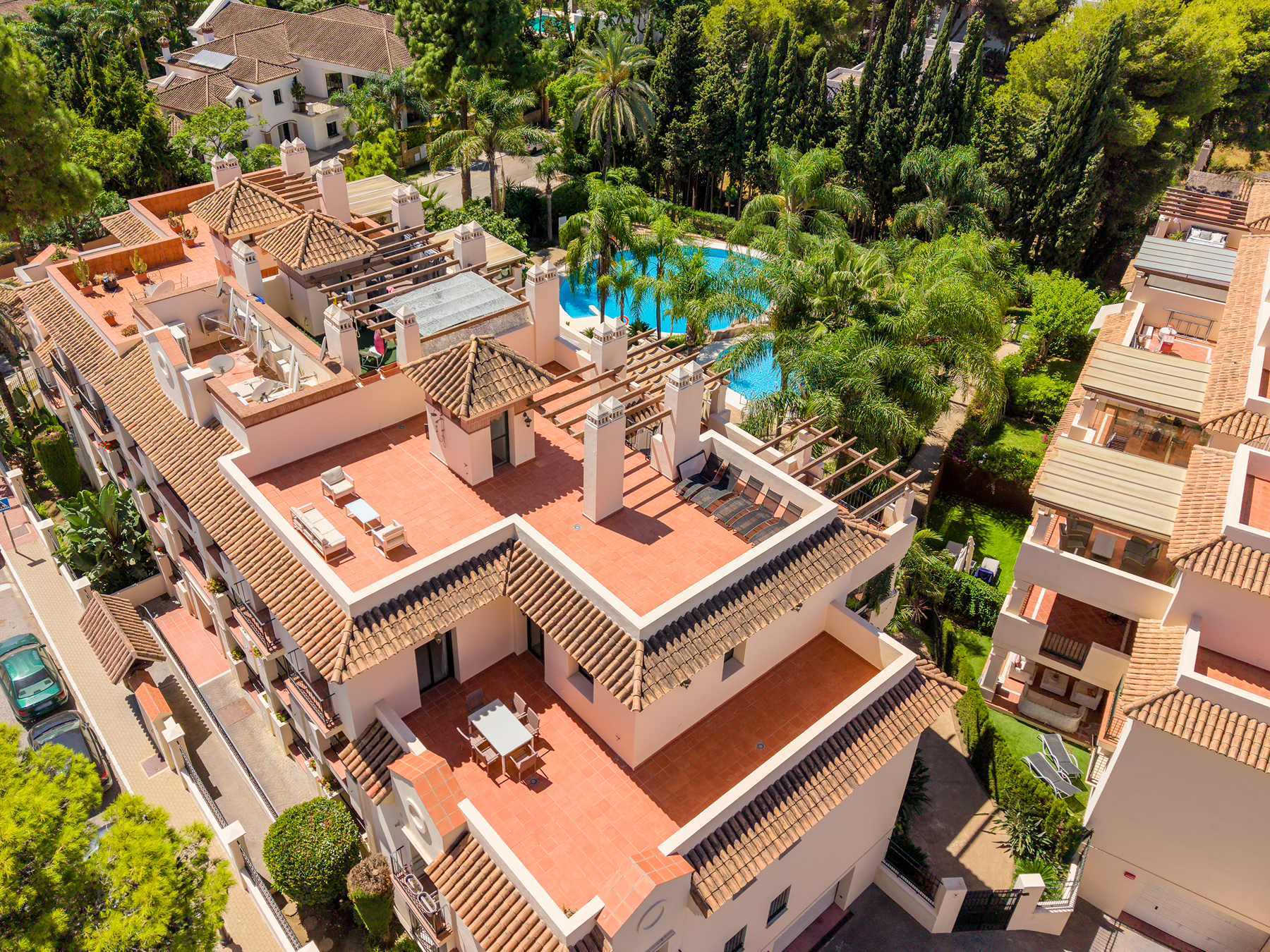  Newly refurbished penthouse with private rooftop terrace in Nueva Andalucía - 物件實景