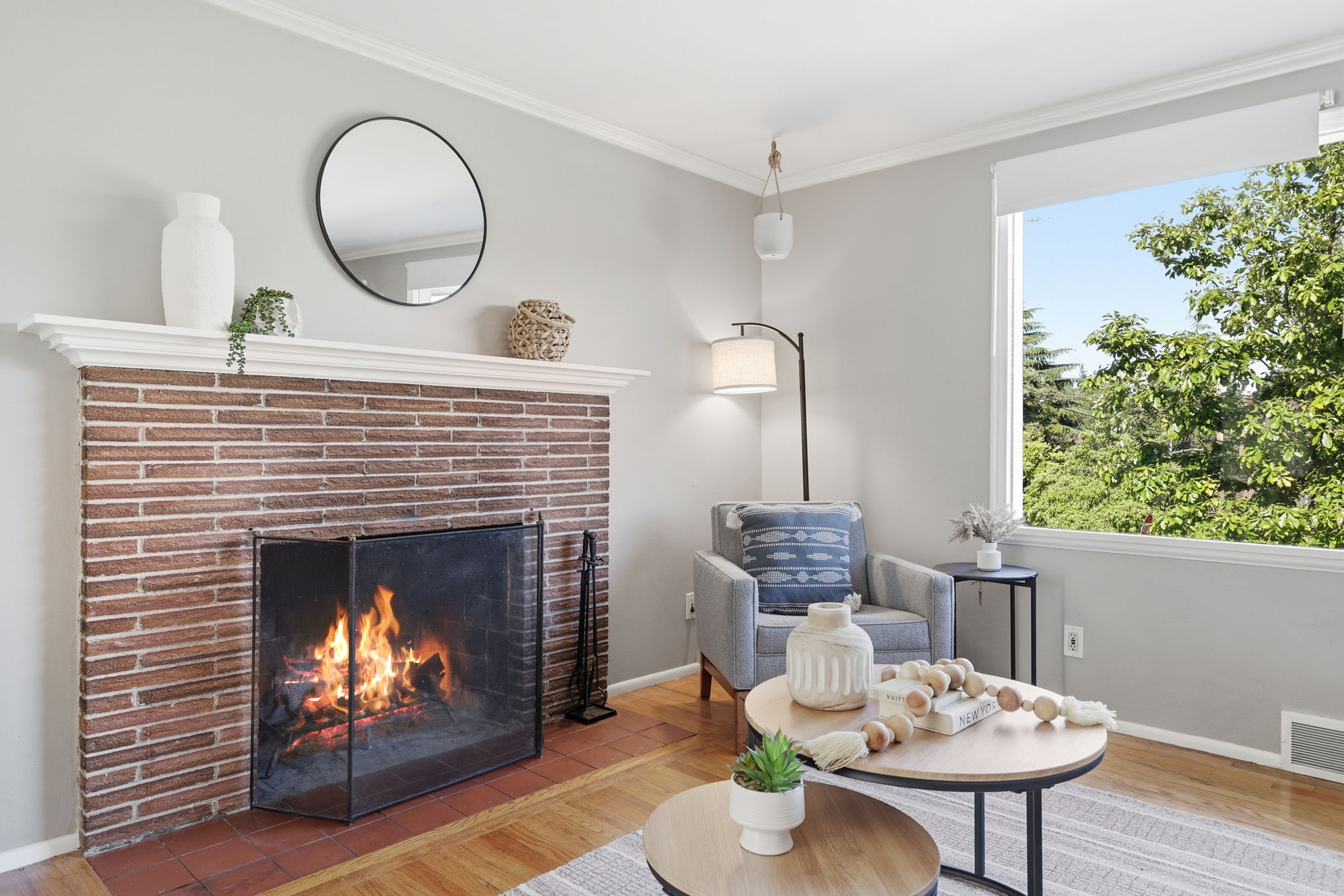  8257 Interlake Ave N, Seattle, WA 98103 - 物件實景